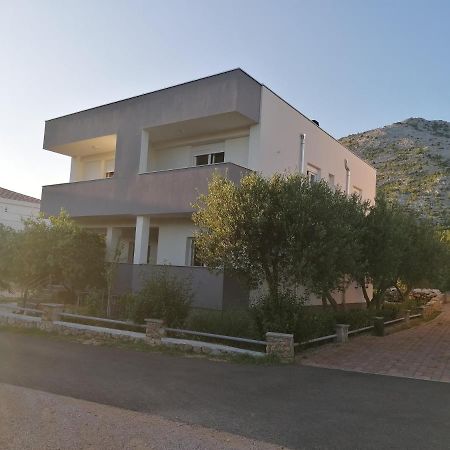 Apartments Lota Starigrad Paklenica Esterno foto