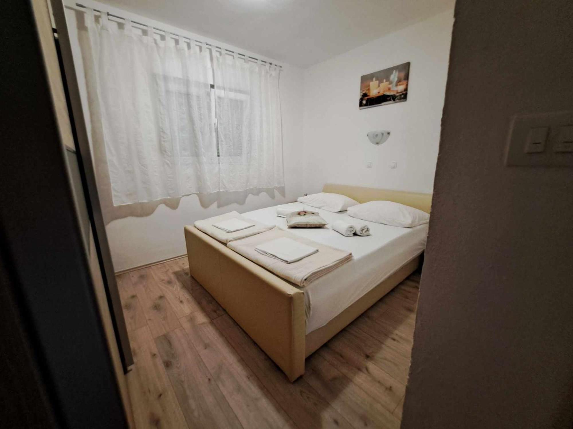 Apartments Lota Starigrad Paklenica Esterno foto